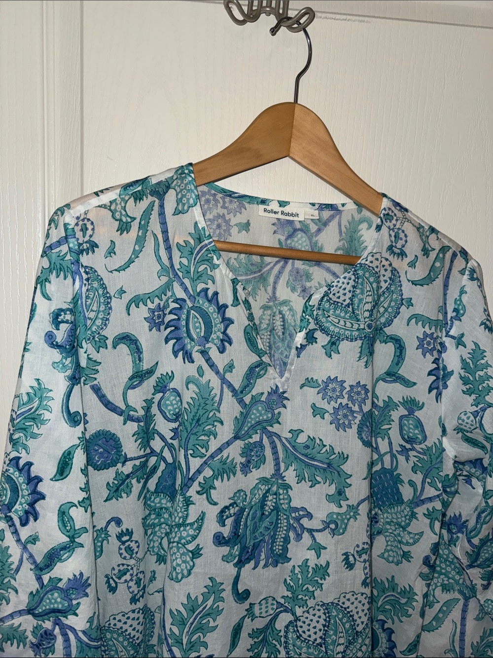 Roller Rabbit Teal & White Floral Long-Sleeve Tunic Dress. Amanda Kurta. - Picture 3 of 6